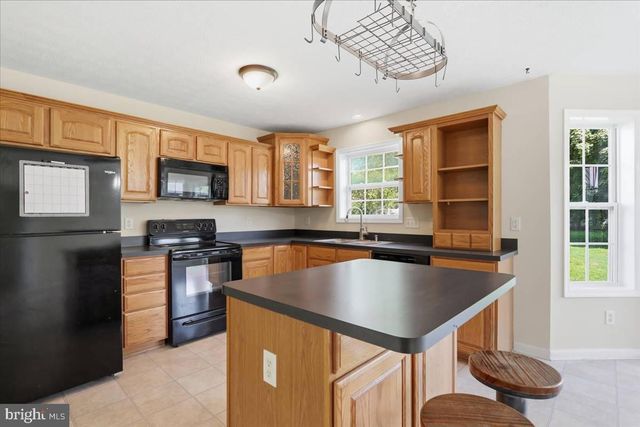 5248 WINCHESTER AVE, Martinsburg, WV 25405