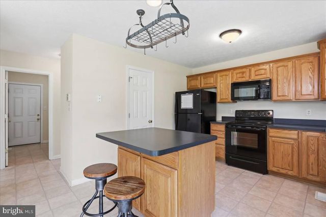 5248 WINCHESTER AVE, Martinsburg, WV 25405