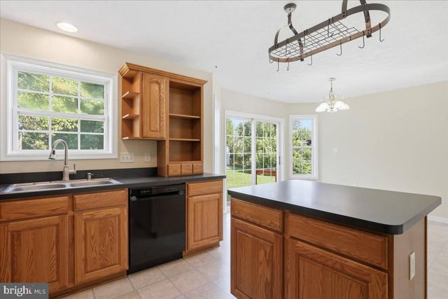 5248 WINCHESTER AVE, Martinsburg, WV 25405