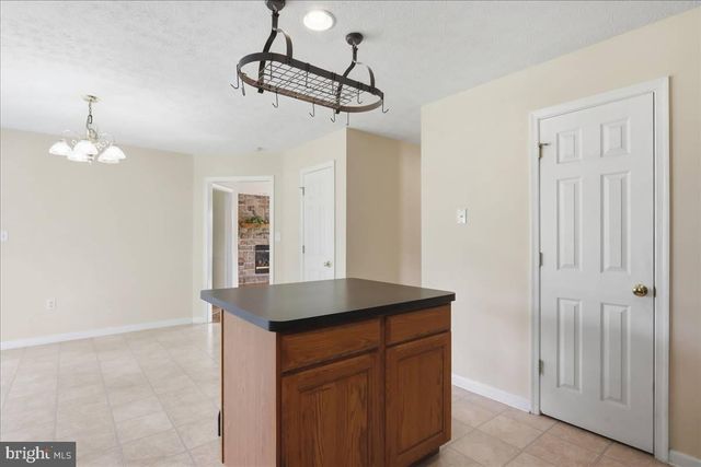 5248 WINCHESTER AVE, Martinsburg, WV 25405