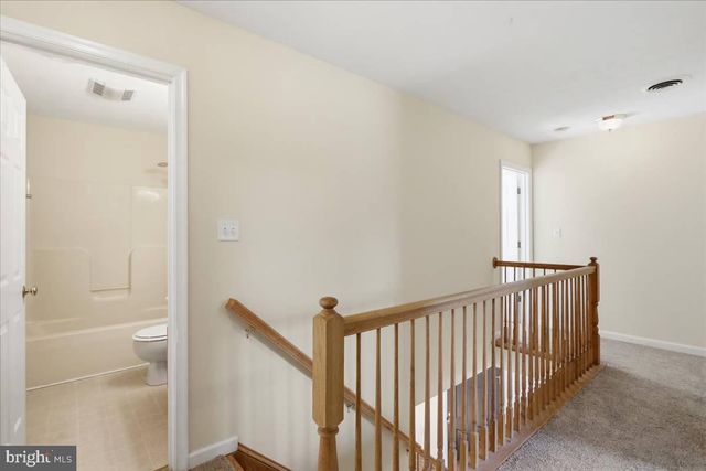 5248 WINCHESTER AVE, Martinsburg, WV 25405