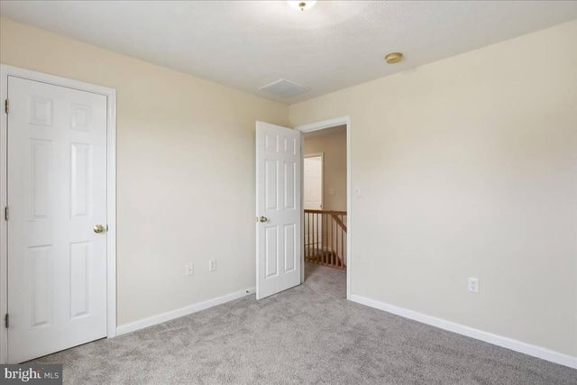 5248 WINCHESTER AVE, Martinsburg, WV 25405