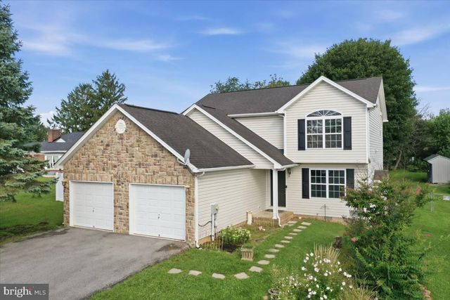 5248 WINCHESTER AVE, Martinsburg, WV 25405