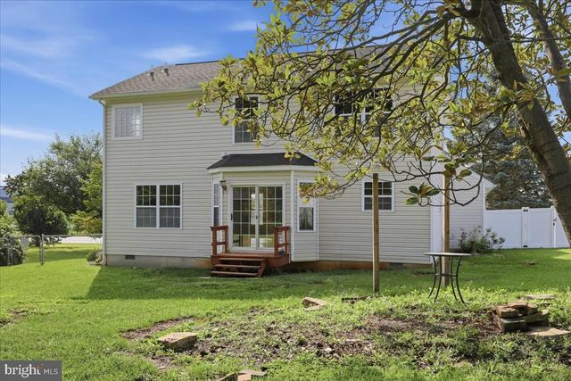 5248 WINCHESTER AVE, Martinsburg, WV 25405