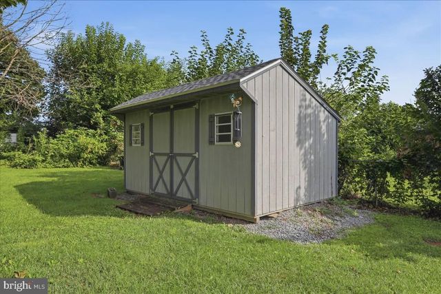 5248 WINCHESTER AVE, Martinsburg, WV 25405