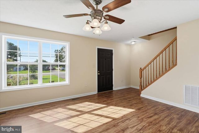5248 WINCHESTER AVE, Martinsburg, WV 25405