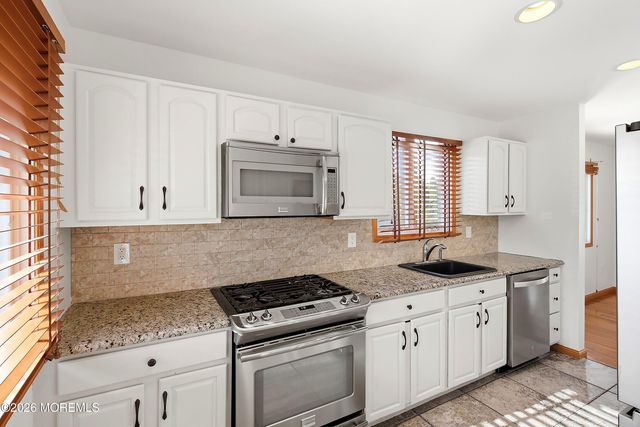 624 Mermaid Avenue, Beachwood, NJ 08722
