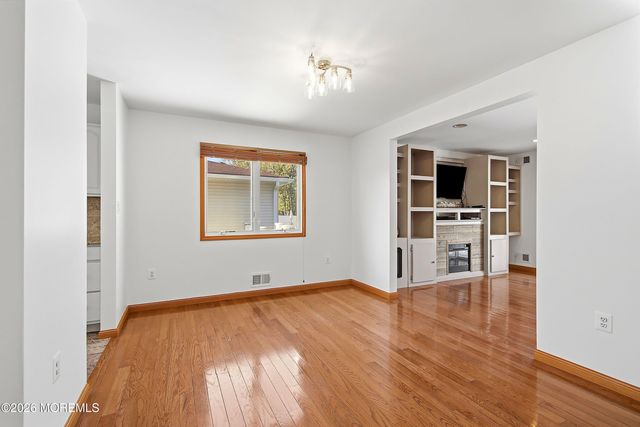 624 Mermaid Avenue, Beachwood, NJ 08722
