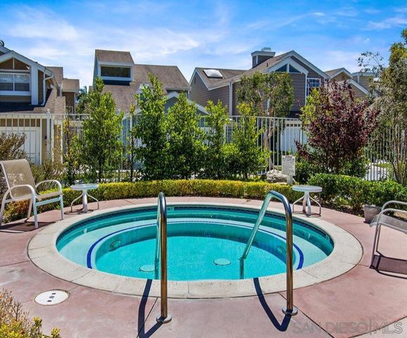 13078 Mindanao Way 101, Marina Del Rey, CA 90292