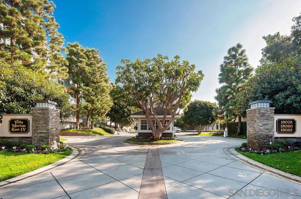 13078 Mindanao Way 101, Marina Del Rey, CA 90292