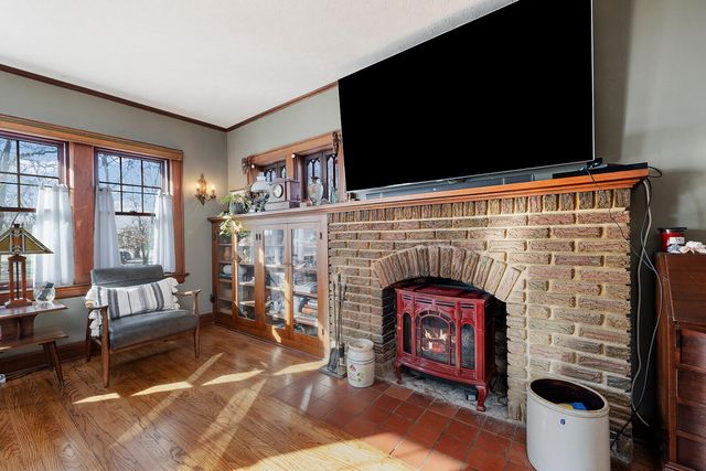 1124 W Washington Street, Marshfield, MO 65706