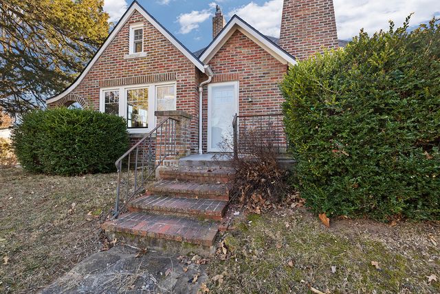 1124 W Washington Street, Marshfield, MO 65706