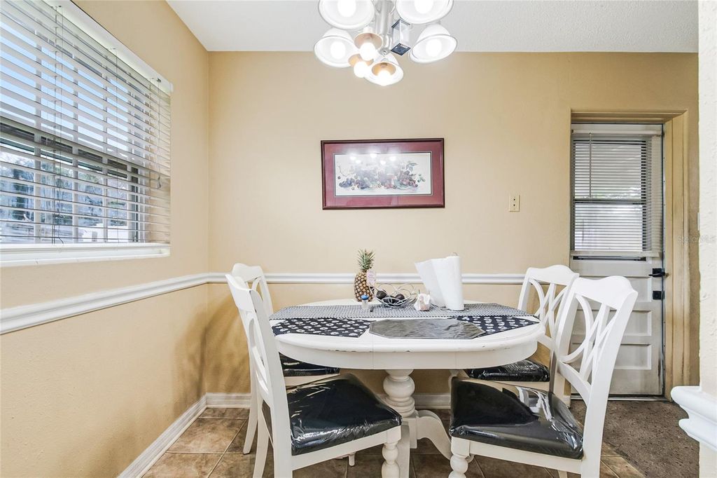 Image 11 of property listing at 6017 CANDLEWOOD LANE, Orlando, FL 32809
