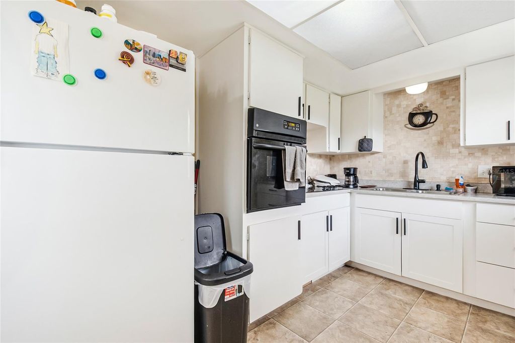 Image 17 of property listing at 6017 CANDLEWOOD LANE, Orlando, FL 32809