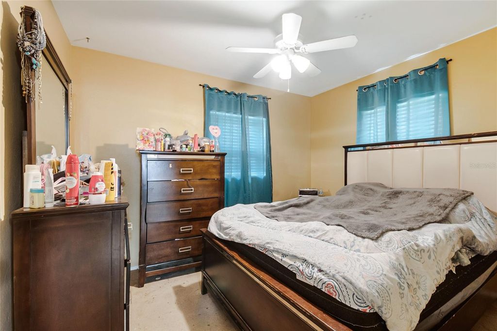 Image 19 of property listing at 6017 CANDLEWOOD LANE, Orlando, FL 32809