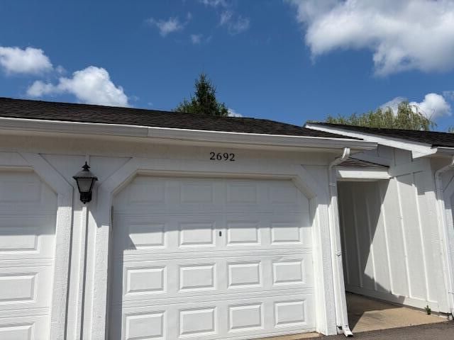 2692 S Knightsbridge Circle, Ann Arbor, MI 48105