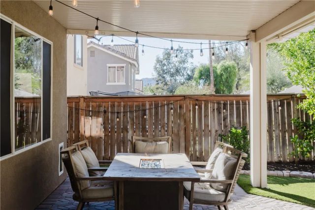 44049 Terraza Court, Temecula, CA 92592