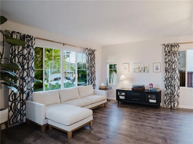 44049 Terraza Court, Temecula, CA 92592