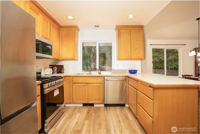 6016 129th Street Ct NW, Gig Harbor, WA 98332