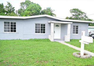 13645 NW 3rd Ave, North Miami, FL 33168