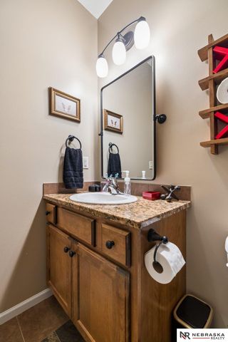 9310 Colby Street, Lincoln, NE 68505