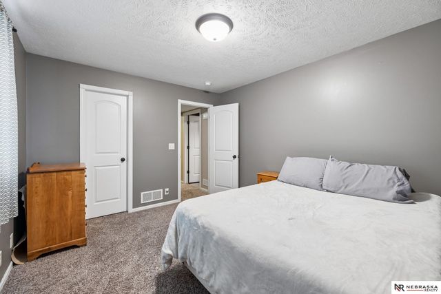 9310 Colby Street, Lincoln, NE 68505