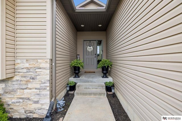 9310 Colby Street, Lincoln, NE 68505