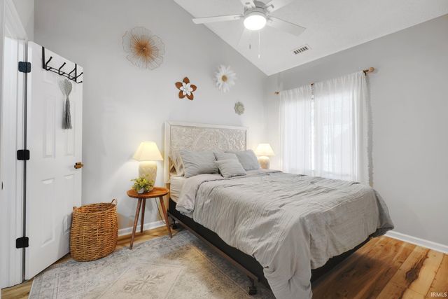 9653 S Harbour Pointe Drive, Bloomington, IN 47401