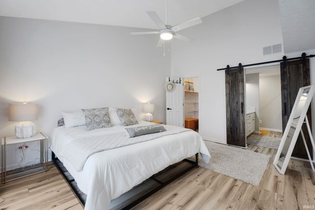 9653 S Harbour Pointe Drive, Bloomington, IN 47401