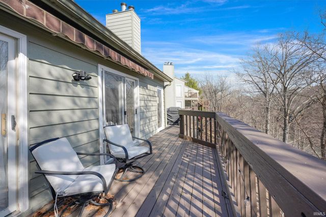 9653 S Harbour Pointe Drive, Bloomington, IN 47401