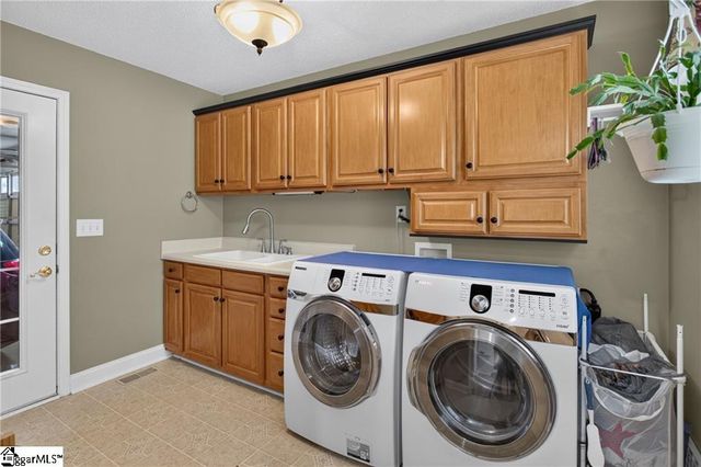 534 Broadwater Circle, Anderson, SC 29626