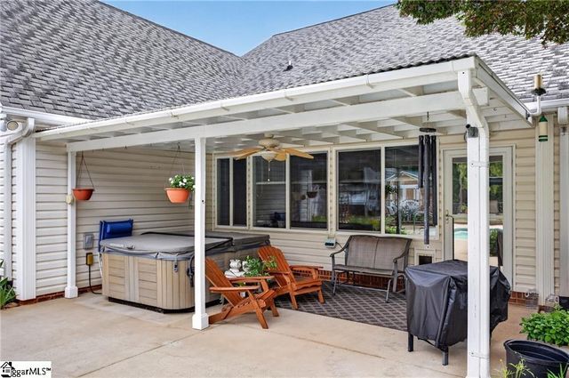 534 Broadwater Circle, Anderson, SC 29626