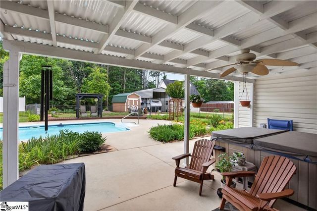 534 Broadwater Circle, Anderson, SC 29626