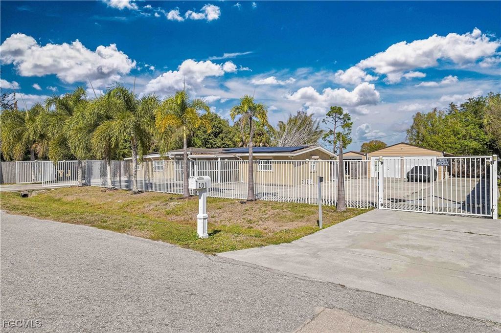 101 Lucille AVE, Fort Myers, FL 33916