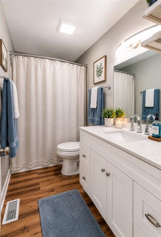 2306 SE 9th Street, Bentonville, AR 72712