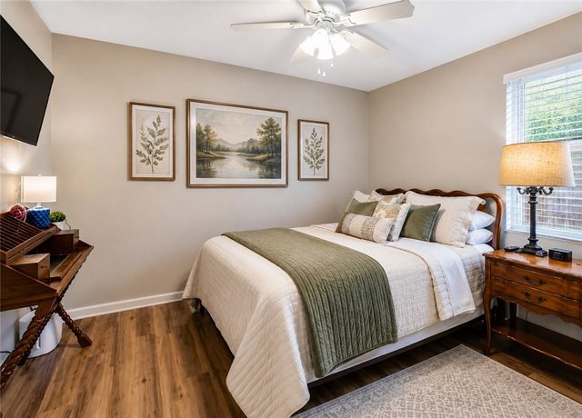 2306 SE 9th Street, Bentonville, AR 72712