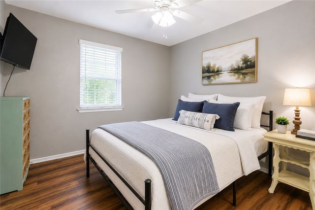 2306 SE 9th Street, Bentonville, AR 72712