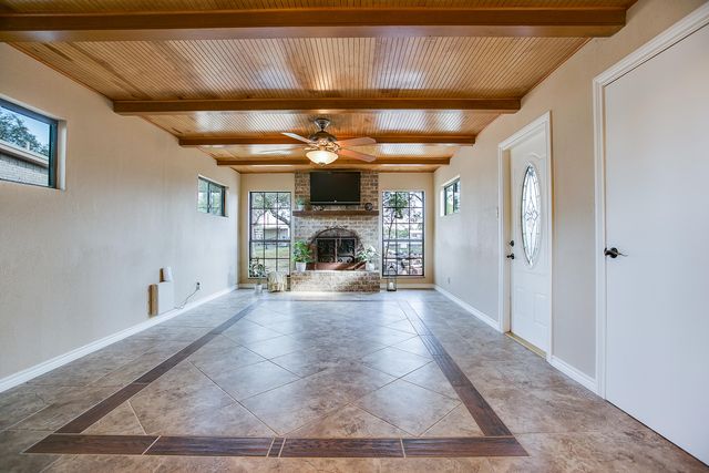 2618 Sleepy Hollow Road, San Angelo, TX 76904