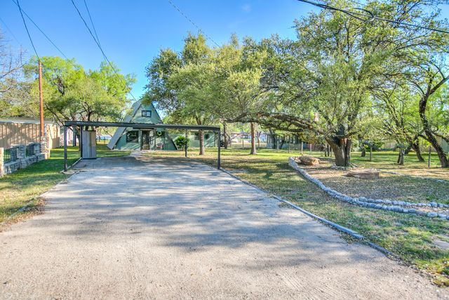 2618 Sleepy Hollow Road, San Angelo, TX 76904