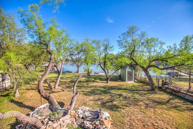 2618 Sleepy Hollow Road, San Angelo, TX 76904