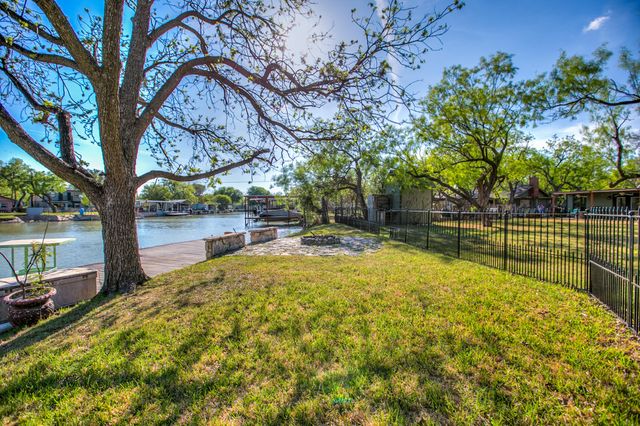 2618 Sleepy Hollow Road, San Angelo, TX 76904