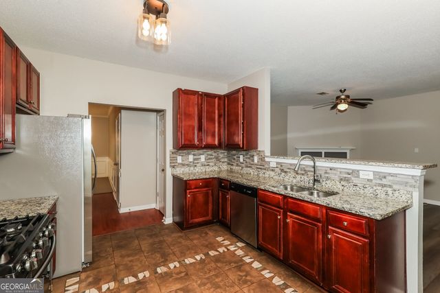 2722 Elkmont Ridge SW, Atlanta, GA 30331