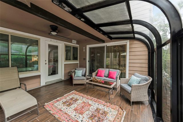 2 Summer Morning Court, The Woodlands, TX 77381