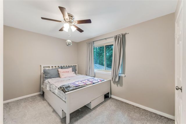2 Summer Morning Court, The Woodlands, TX 77381