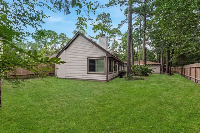 2 Summer Morning Court, The Woodlands, TX 77381