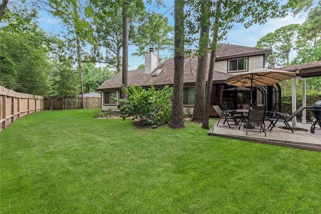 2 Summer Morning Court, The Woodlands, TX 77381