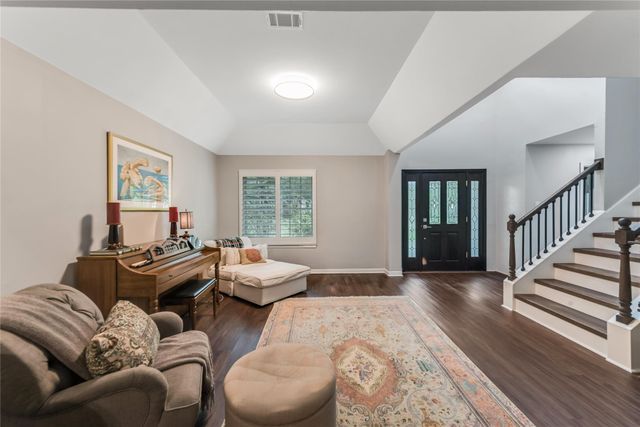 2 Summer Morning Court, The Woodlands, TX 77381
