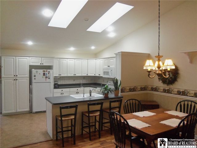 5 Pleasant Avenue, Pomfret, NY 14063