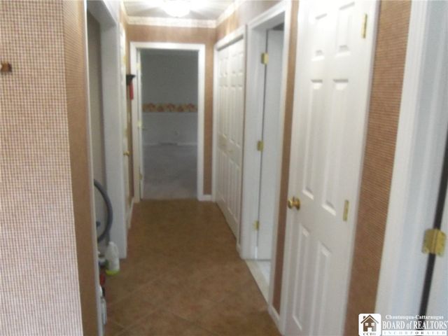 5 Pleasant Avenue, Pomfret, NY 14063