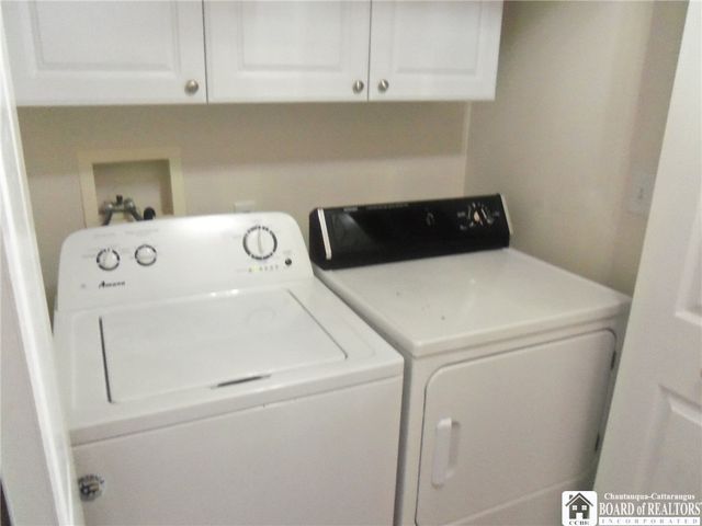 5 Pleasant Avenue, Pomfret, NY 14063